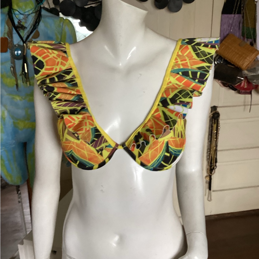 B FYNE bikini top